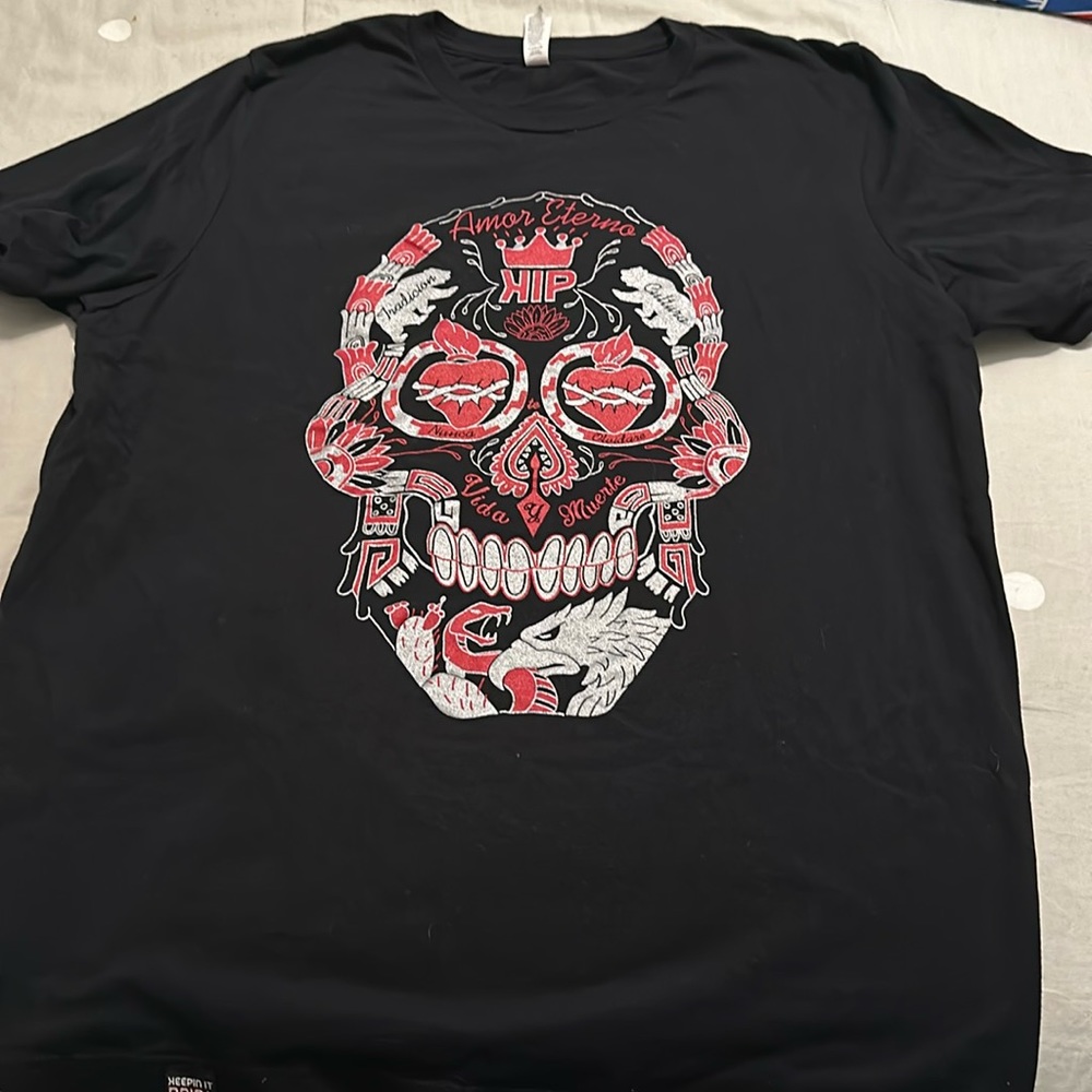 Crew neck graphic tee